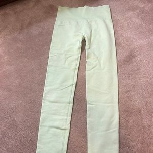 Aritzia Leggings